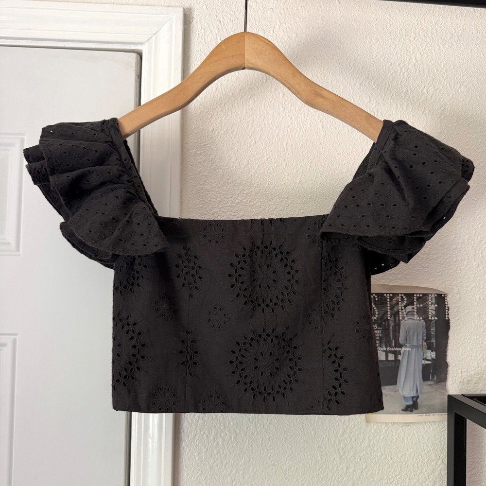 ALICE + OLIVIA black eyelet cotton linen ruffle cropped smocked back top